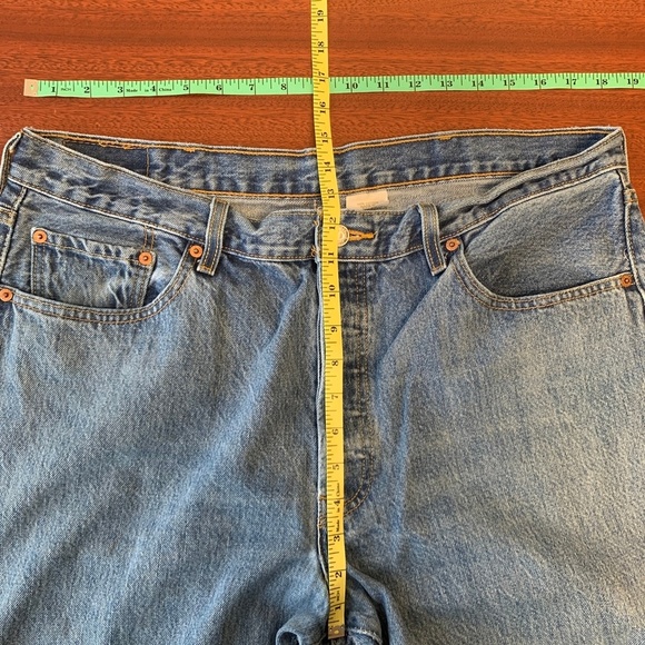 Vintage 20-Year Old 501 Levi's High-Rise Mom Jeans - Picture 2 of 7